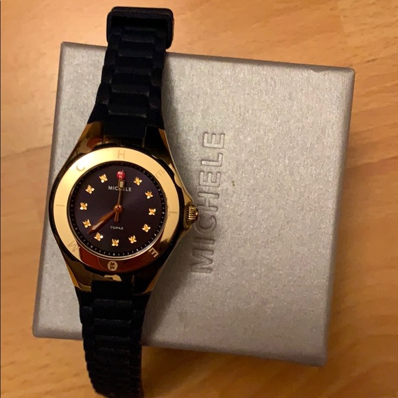 Watch - Picture 4 of 5